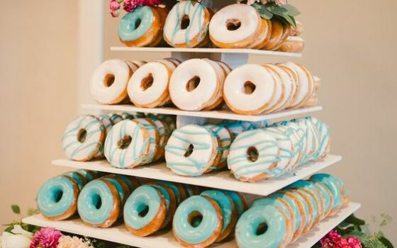 Top 10 Untraditional Wedding Cakes