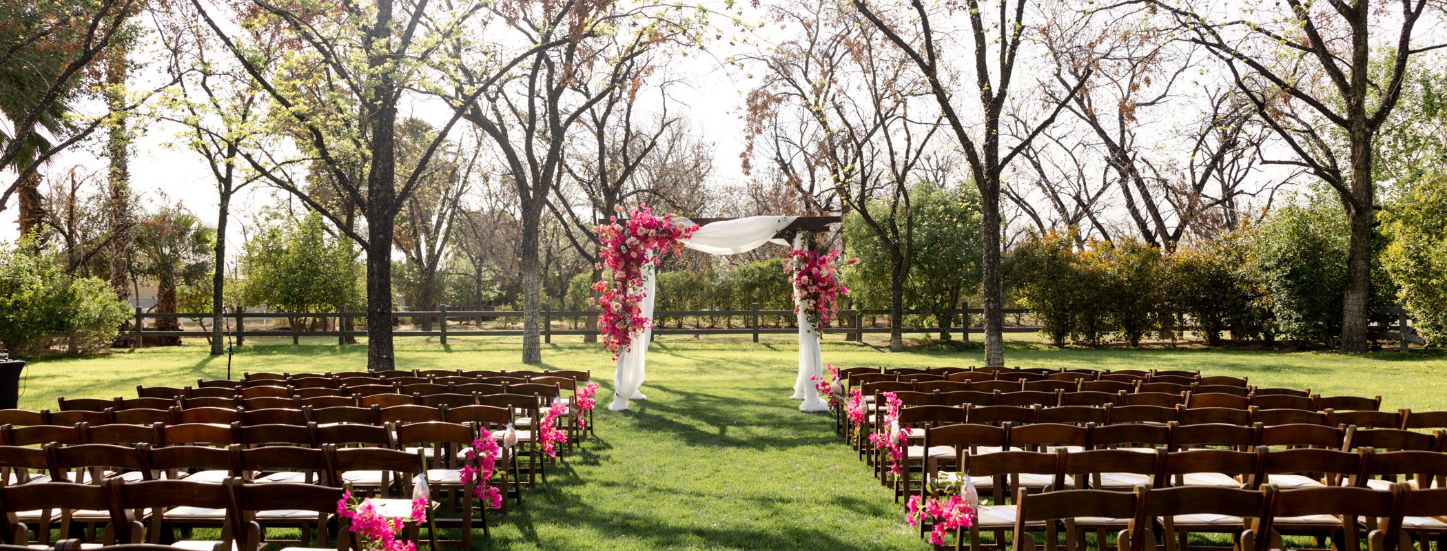 8 Meaningful Ways to Personalize Your Wedding! featured image